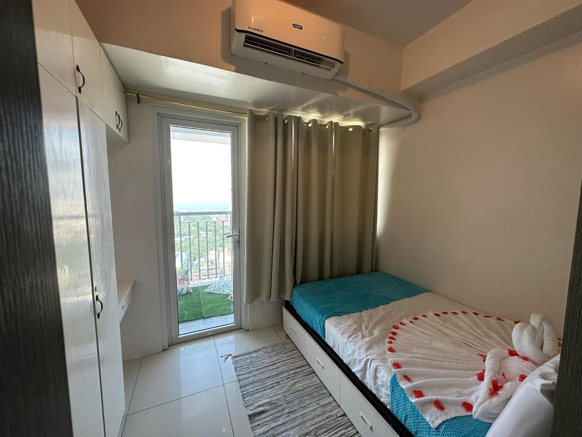 Green Residences Staycation By Pbyy Manila Ngoại thất bức ảnh