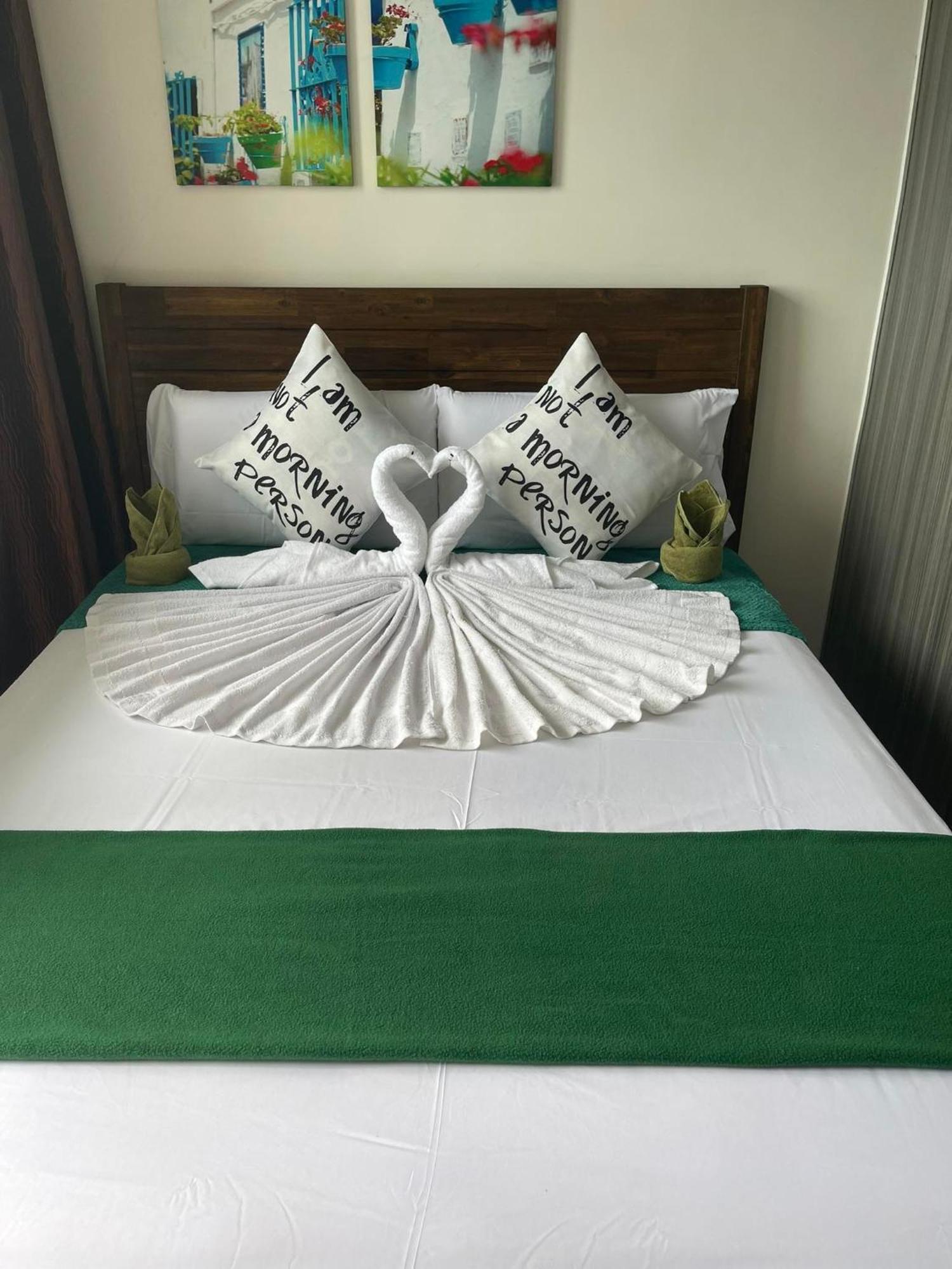 Green Residences Staycation By Pbyy Manila Ngoại thất bức ảnh