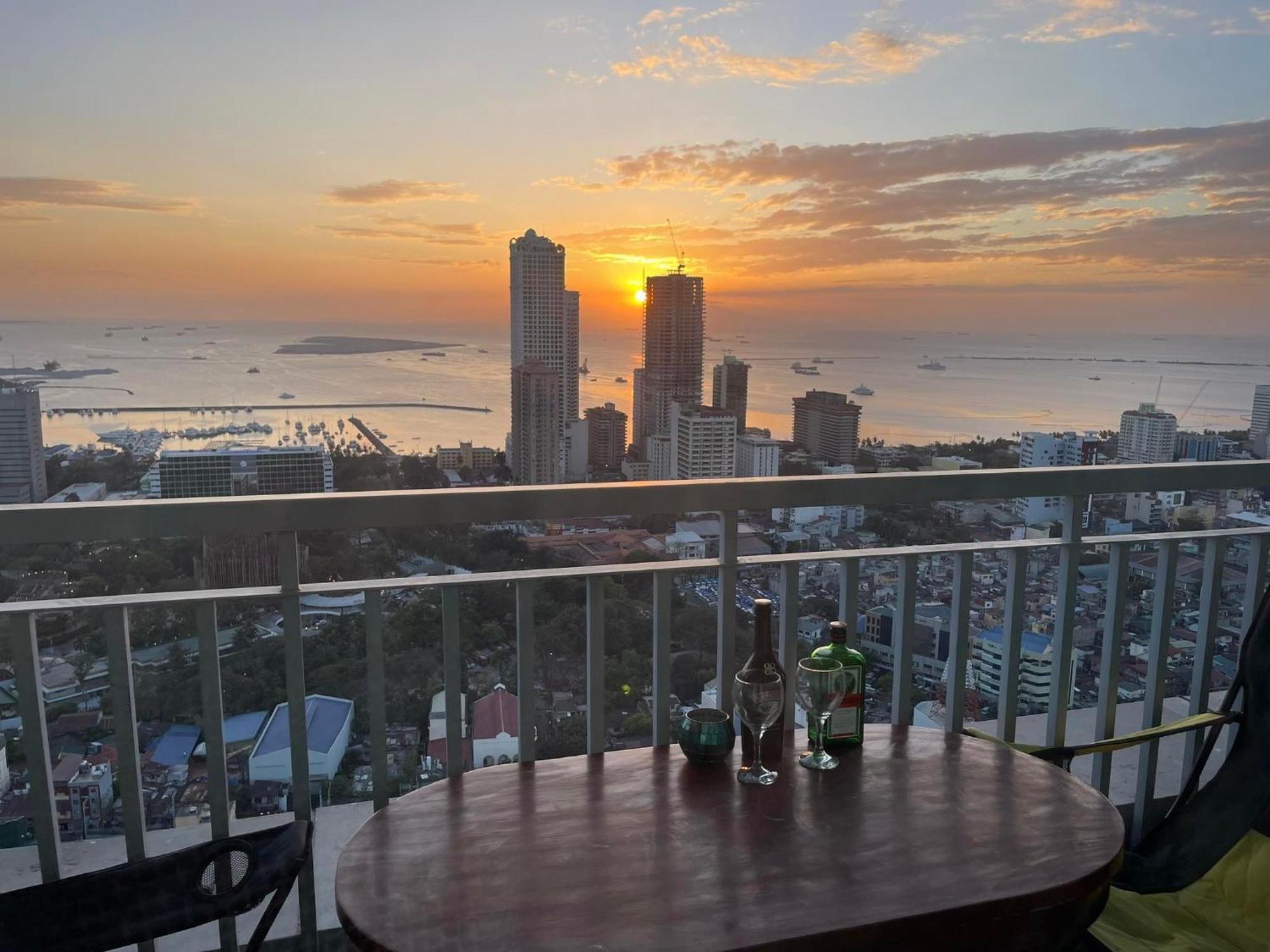 Green Residences Staycation By Pbyy Manila Ngoại thất bức ảnh