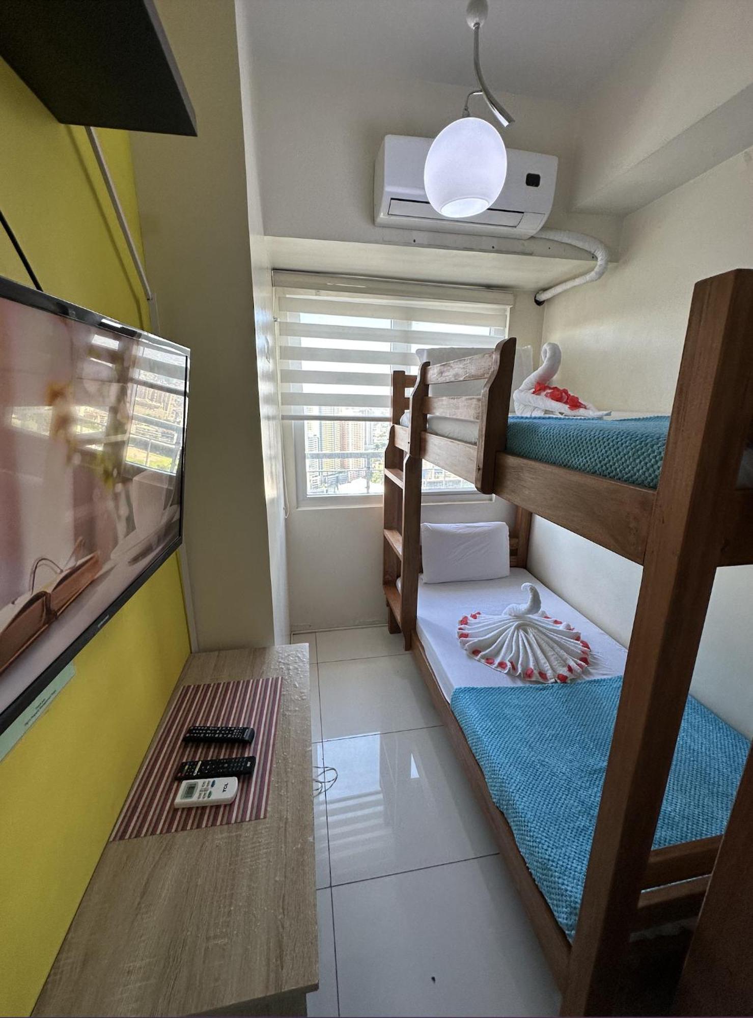 Green Residences Staycation By Pbyy Manila Ngoại thất bức ảnh