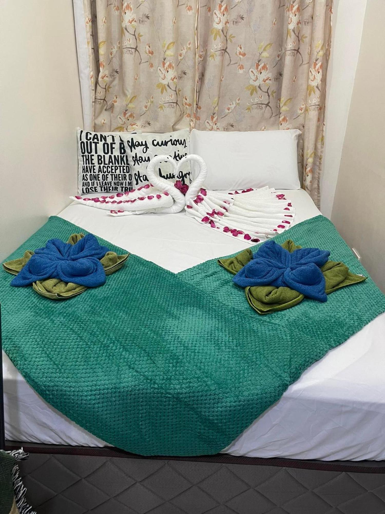 Green Residences Staycation By Pbyy Manila Phòng bức ảnh